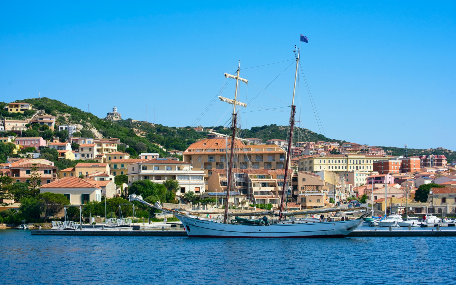 TOUR ARCIPELAGO DI LA MADDALENA IN SPEEDYBOAT